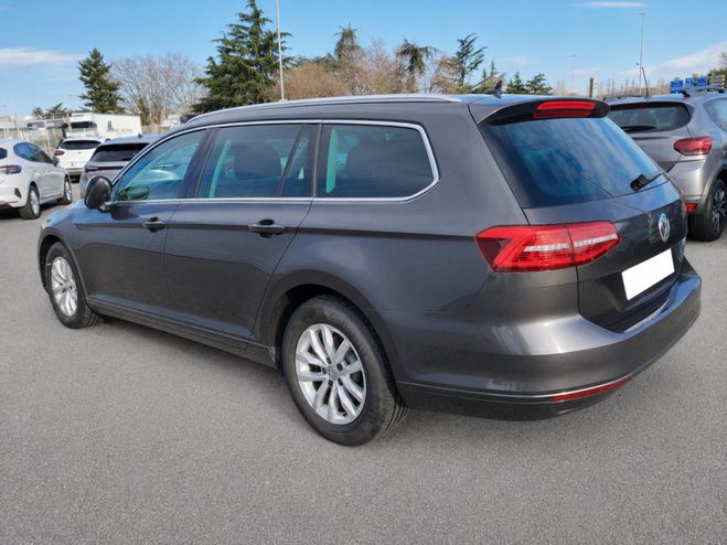 Volkswagen Passat SW SW 1.6 TDI 120 DSG7 Gris Clair de 2019