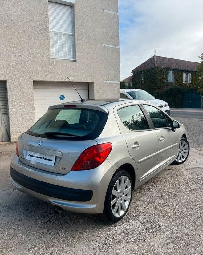 Peugeot 207 1.6 VTi 120 F�line Bo�te auto Autre de 2007