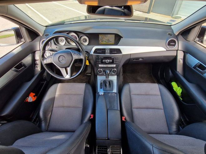 Mercedes Classe C III (S204) 220 CDI BE Avantgarde Pack Lu NOIR de 2011