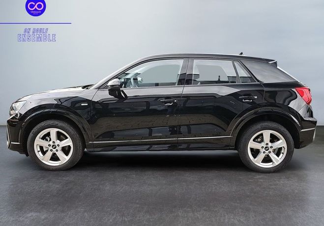 Audi Q2 35 tfsi s-tronic s-line ? 9 000 km quasi Gris de 2025
