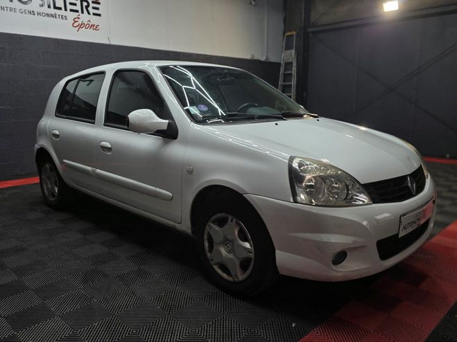 Renault Clio 1.2i Essence-GPL Gris de 2010