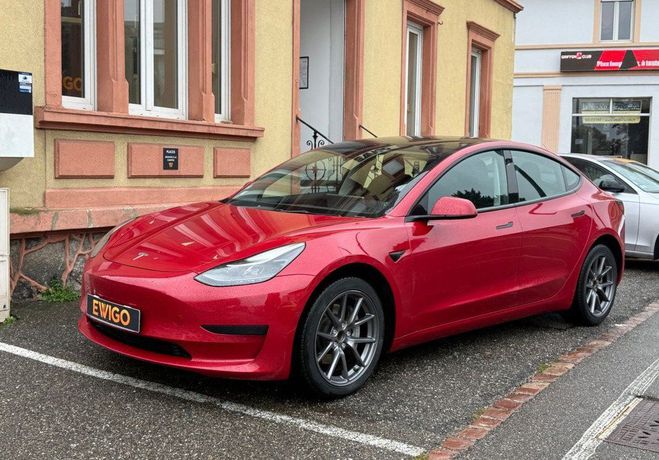 Tesla Model 3 model-3 electric 275 standard-plus bva c Rouge de 2021
