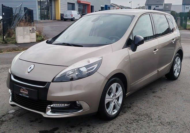 Renault Scenic III 1.5 DCI Bose Edition BVA 110 ch Marron de 2012