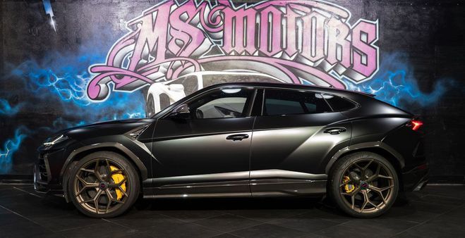 Lamborghini Urus novitec Noir de 2021