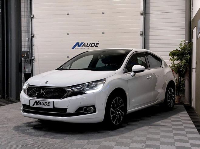 Citroen DS 4 DS4 1.2i 130 CH So Chic - Immat France BLANC de 2016