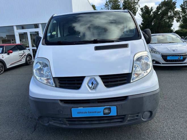 Renault Trafic II 2.0 dCi 115 Grand Passenger Expressio BLANC de 2013