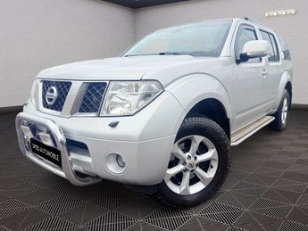  Voir d&eacute;tails -Nissan Pathfinder 2.5 dCi LE 170 CV BVA 4x4 7 Places Cuir  &agrave; Uckange (57)