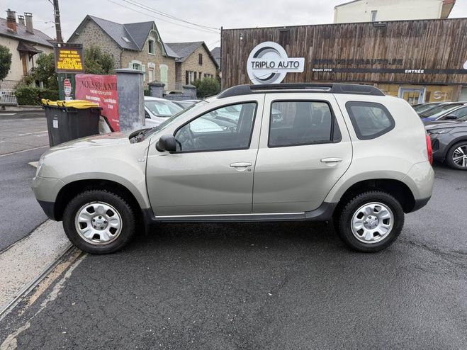 Dacia Duster 1.5 dCi FAP - 110 suivi complet avec fac GRIS CLAIR de 2011