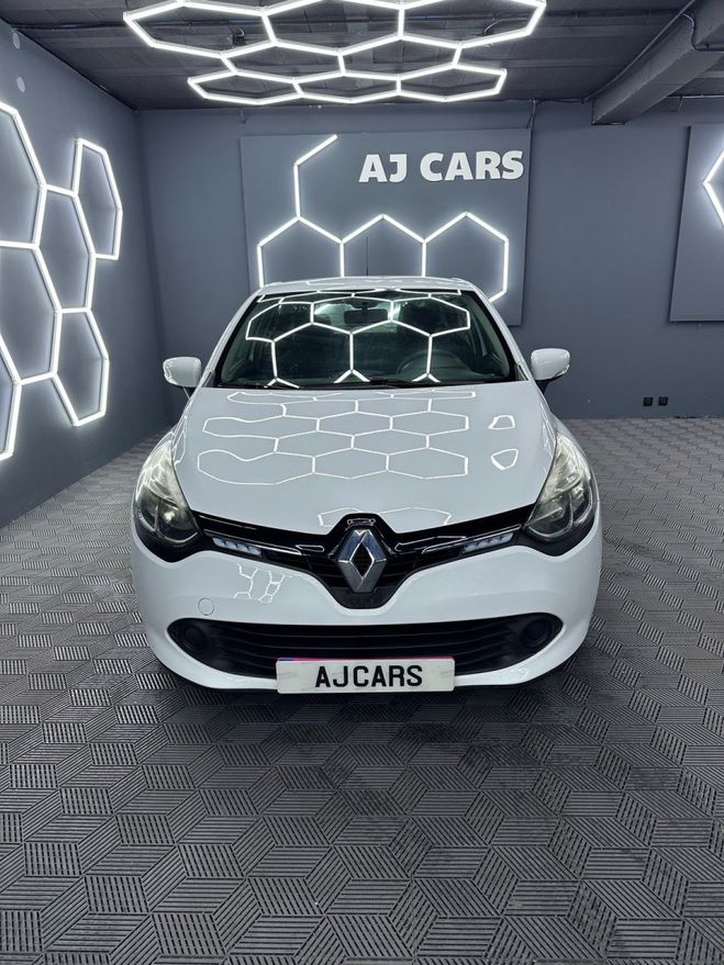 Renault Clio IV 1.5 DCi 90Ch *DISTRI NEUVE *GPS *GARA Blanc de 2014