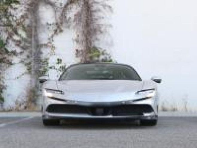 Ferrari SF90 STRADALE Coupe Gris de 2023