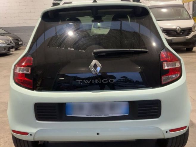 Renault Twingo III 1.0 SCE 70CH STOP&START LA PARISIENN Vert C de 2017