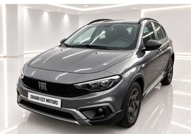 Fiat Tipo CROSS 1.3 95 etat showroom garantie 12 m Gris de 2022