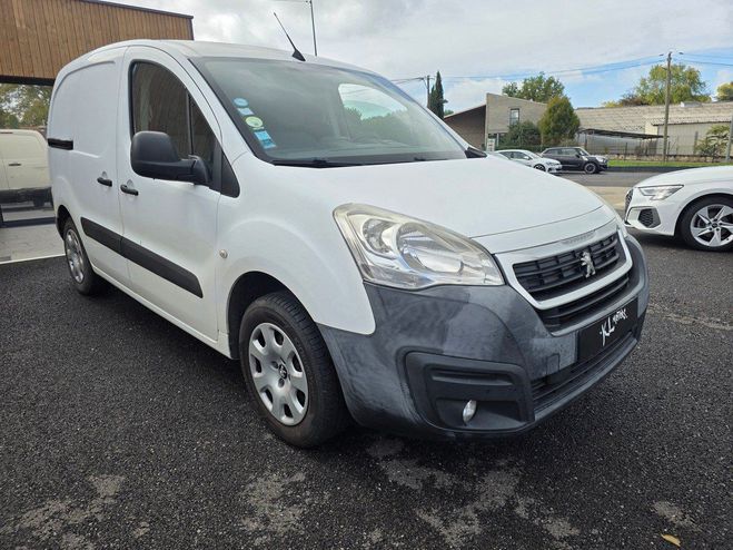 Peugeot Partner 1.6L HDI 100CH / 3 PLACES / GPS / ATTELA Blanc de 2016