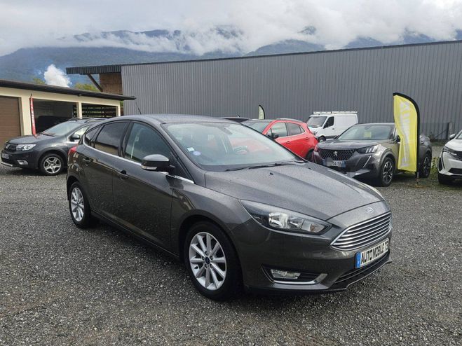 Ford Focus II 1.0 EcoBoost 125ch Stop&Start Titaniu GRIS de 2017
