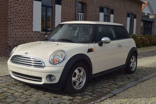 Mini One 1.4i AIRCO DIGITAL TOIT PANORAMIQUE Blanc M�tallis� de 