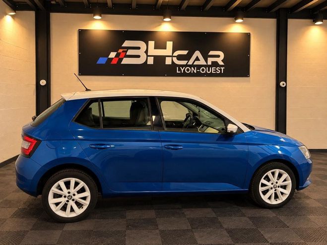 Skoda Fabia 1.2L TSI 90ch GREENTEC STYLE - SIEGES SP Bleu de 2014