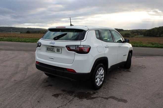 Jeep Compass ALTITUDE 130 E-HYBRID 1L5 BOITE AUTO CAM Blanc de 2025