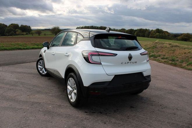 Renault Captur EVOLUTION TCE ESSENCE GPS CARPLAY CAM�RA Blanc de 2025