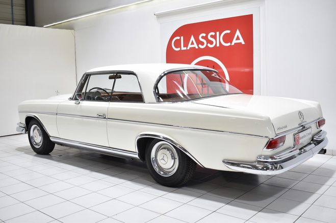 Mercedes 250 W111 Weissgrau 158 de 1967