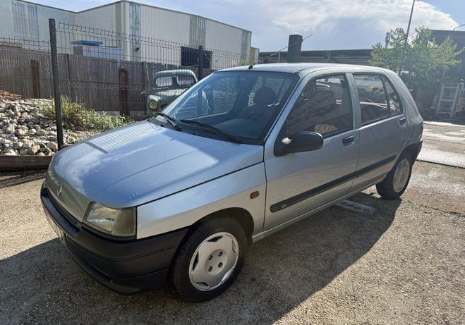 Renault Clio 1.4 s�rie 1 phase  de 1994