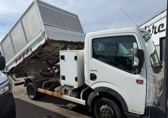 Renault Maxity 14500ht En l?�tat benne coffre rehausses  de 2016