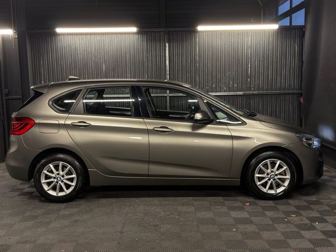 BMW Serie 2 218dA 150ch Lounge Beige M�tallis� de 2015
