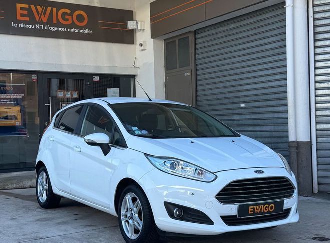 Ford Fiesta 1.0 t ecoboost 100 titanium   clim radar Blanc de 2014