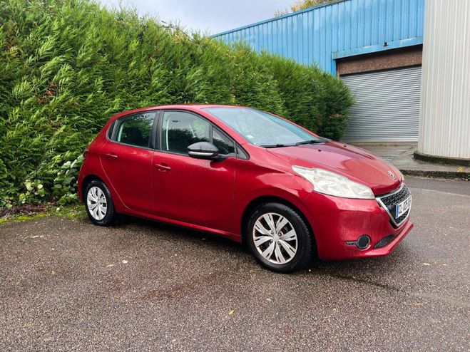 Peugeot 208 Garantie 12 mois, 1.4 HDi 68cv BVM5 Acti Rouge de 2012