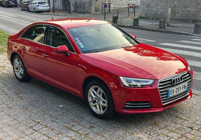 Audi A4 1.4 TFSI 150ch Design Luxe S tronic 7 PE Rouge de 2017