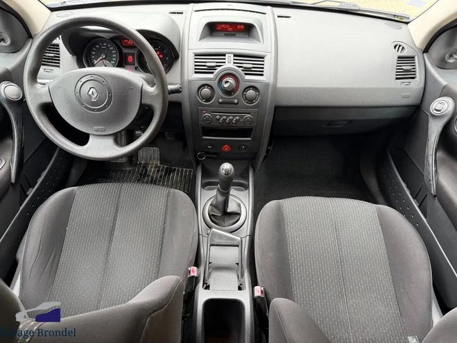 Renault Megane II 1.6 i 115cv 3�me main Campus Bleu de 2005