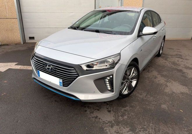 Hyundai Ioniq 1.6 GDi 141 Hybrid 2WD DCT6 105 Business Gris de 2017