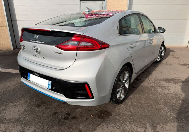 Hyundai Ioniq 1.6 GDi 141 Hybrid 2WD DCT6 105 Business Gris de 2017