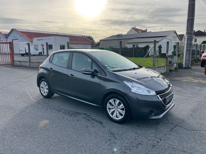 Peugeot 208 1.4 hdi 70 cv garantie 12 mois Gris de 2012
