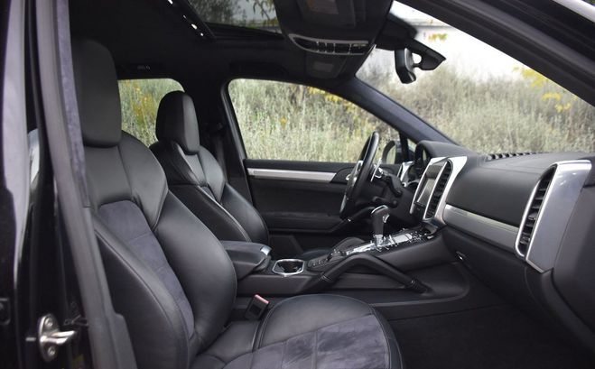 Porsche Cayenne gts 4.8 v8 420 ch tiptronic s toit ouvra Noir de 2012