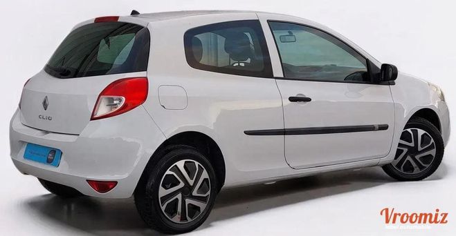 Renault Clio III 1.2 75CH (5CV) Authentique   119 000 Blanc de 2010