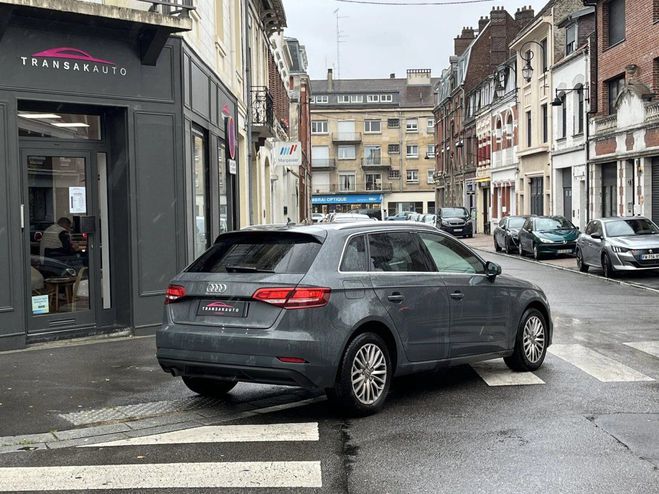 Audi A3 TDI business line ATTELAGE ELEC CUIR CHA Gris de 2018