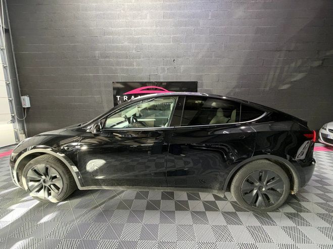 Tesla Model Y BASE LONG RANG RWD Moteur electrique 255 Noir de 2024