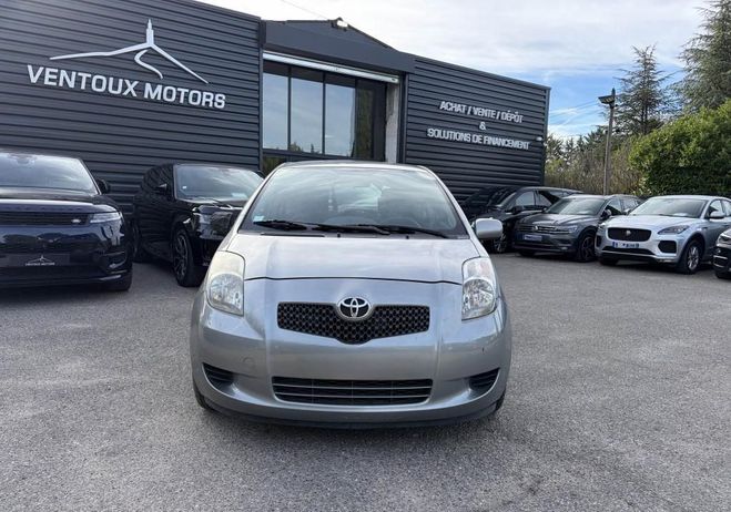 Toyota Yaris 1.3 vvt-i Gris de 2006