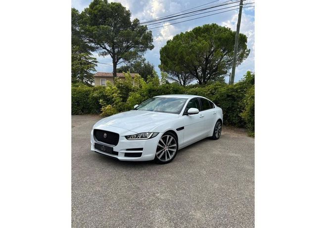 Jaguar XE 2.0 D 180 BERLINE R-Sport PHASE 1 Gris de 2018