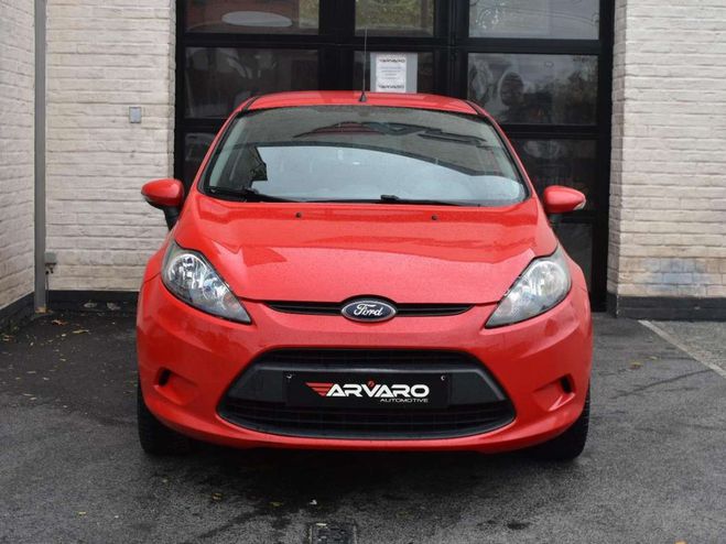 Ford Fiesta 1.25i Titanium Airco Trekhaak PDC Garant Rouge M�tallis� de 