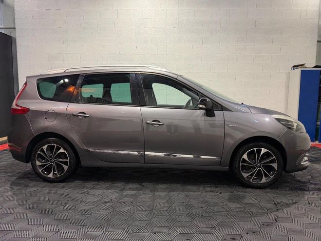 Renault Grand Scenic 1.2 TCE 130 ENERGY BOSE EDITION Gris de 2016