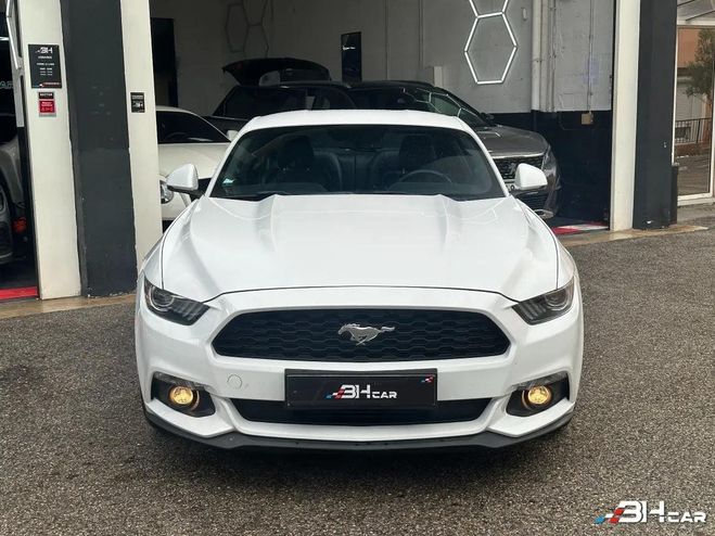 Ford Mustang FASTBACK 2.3L ECOBOOST 315cv / PACK PREM Blanc de 2016
