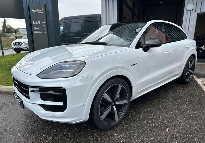 Porsche Cayenne Coup� (9YB) E-Hybrid 3.0 V6 S 519ch BVA8 Blanc de 2024