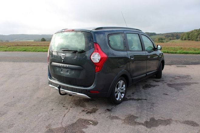 Dacia Lodgy STEPWAY DCI 110 CV 7 PLACES BOITE 6V GPS Gris de 2016