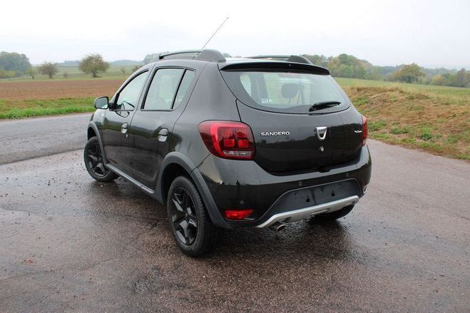 Dacia Sandero STEPWAY LUXE BLUEDCI 95 CV DIESEL CAM�RA Noir de 2019