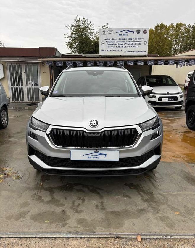 Skoda Karoq 1.5 tsi 2024 Gris de 2024