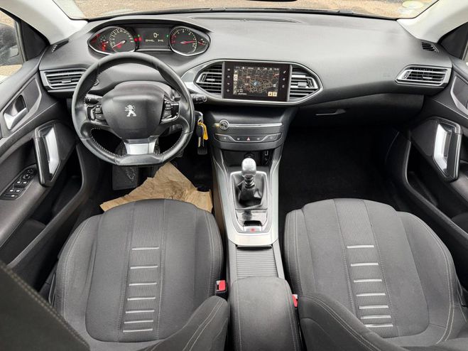 Peugeot 308 II 1.6 BlueHDi FAP 120ch Allure 5p Distr MARRON de 2014