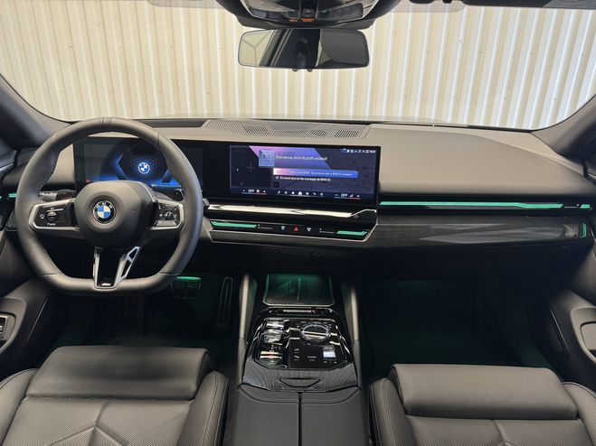BMW Serie 5 Touring 520d xDrive 197 ch BVA8 M Sport  SOPHISTOGRAU BRILLANTEFFEKT de 2025