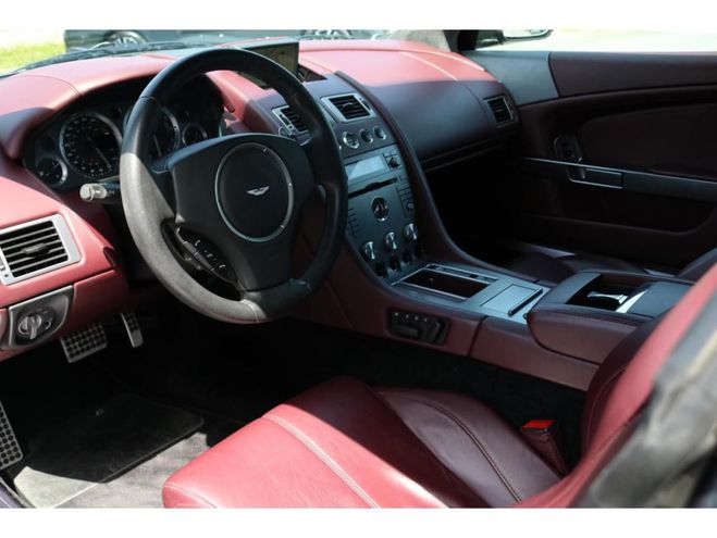 Aston martin DB9 Coup� 5.9i - BVA Touchtronic COUPE . PHA gris de 2008
