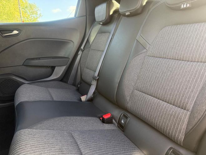 Renault Clio V TCe 90 Techno gris fonc� de 2021